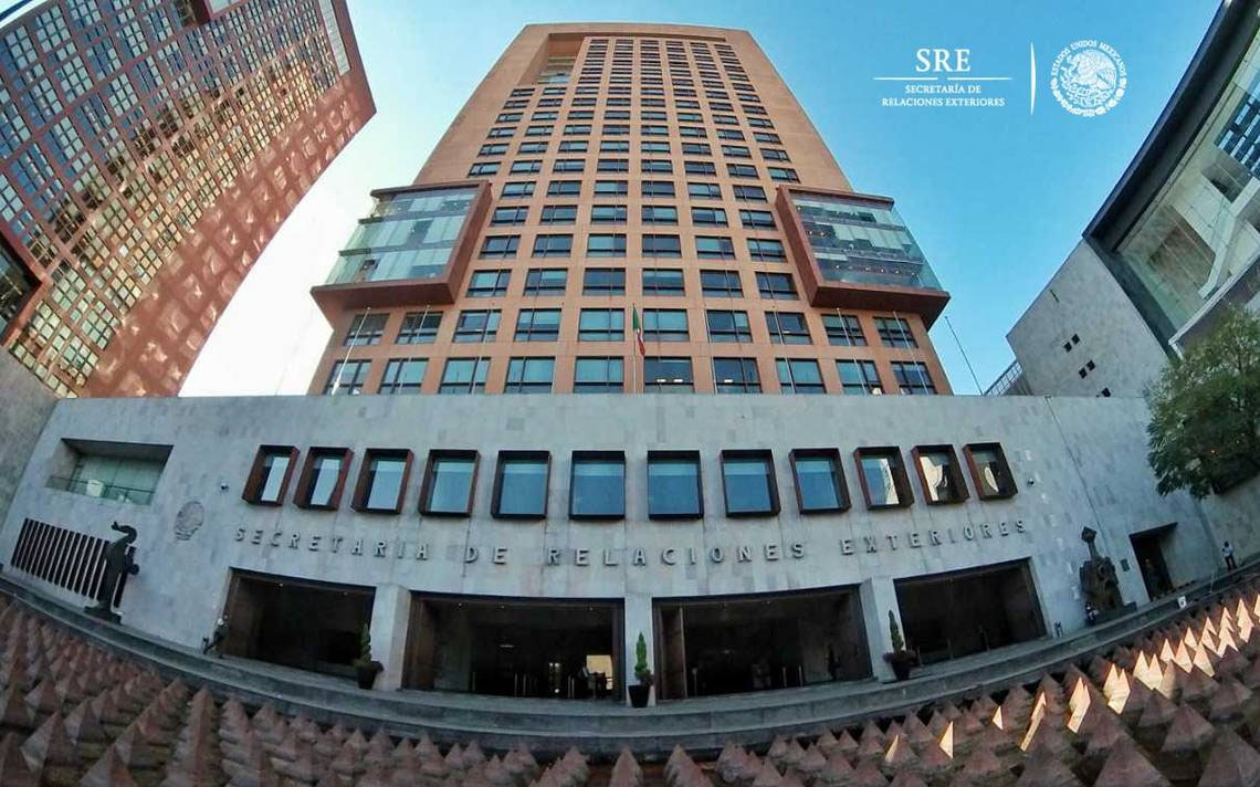 SRE llama a mexicanos en Oriente Medio a extremar precauciones tras ataques de Israel y EU a Irán