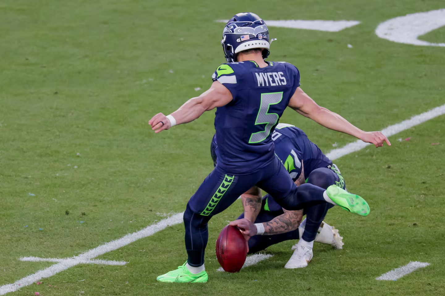 Los Seahawks se vengan de los Patriots con una victoria de 29-13