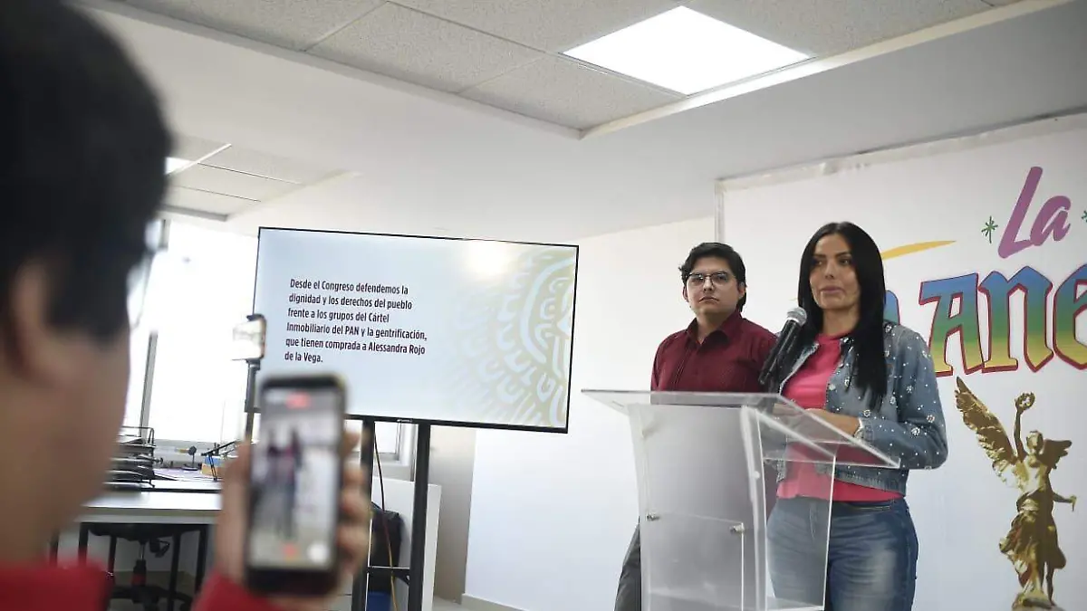 Sánchez Barrios denuncia penalmente a la alcaldesa de Cuauhtémoc por operativo en San Cosme