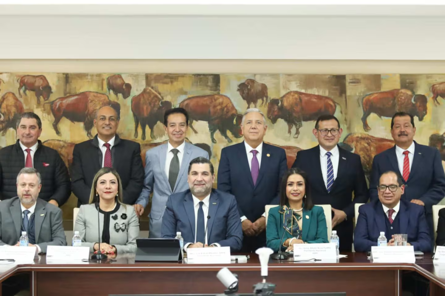 Firman convenio de colaboración AMPI y CMIC