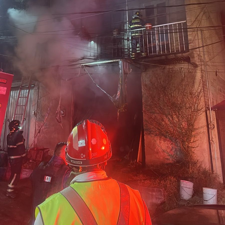 Incendio en vivienda de Tlalpan deja cuatro muertos, uno de ellos menor de edad