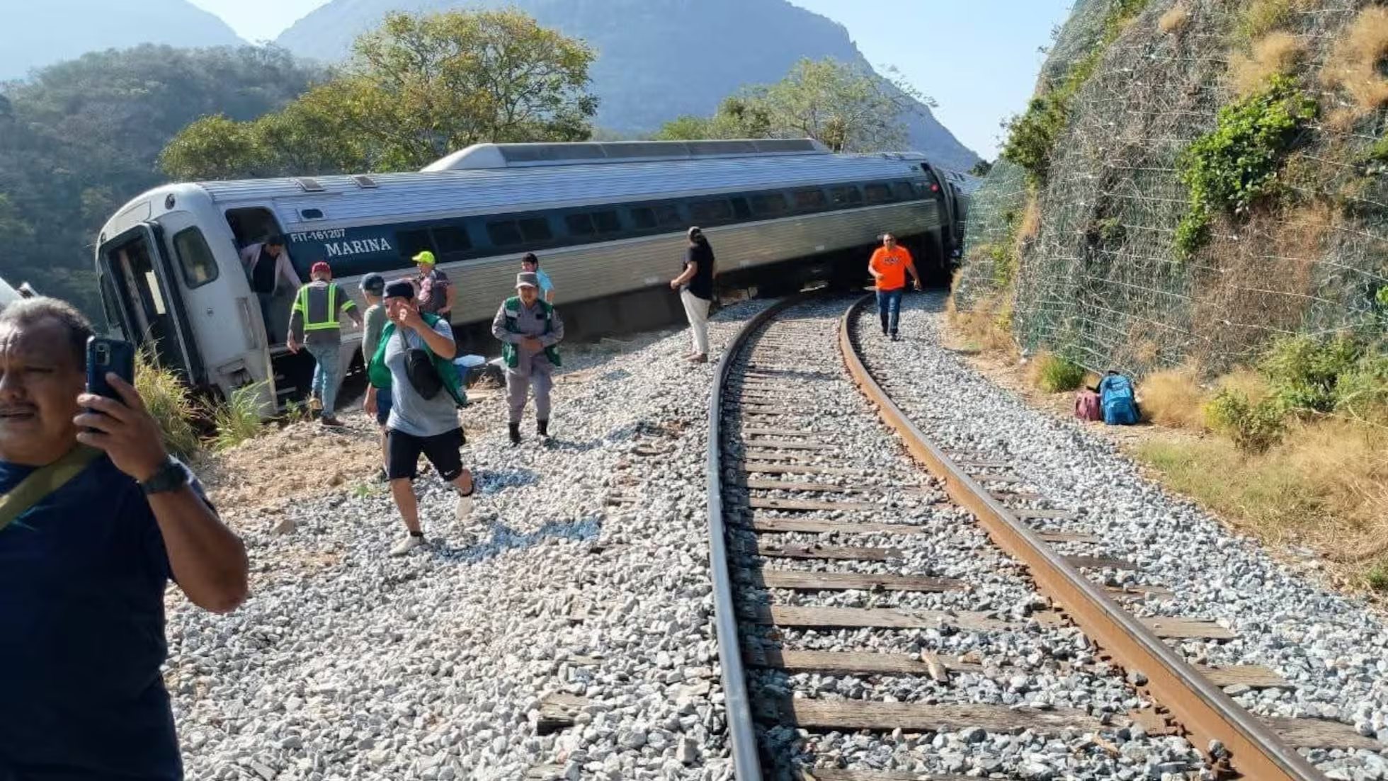 Coordenadas Políticas/Martín Aguilar/Un tren obsoleto
