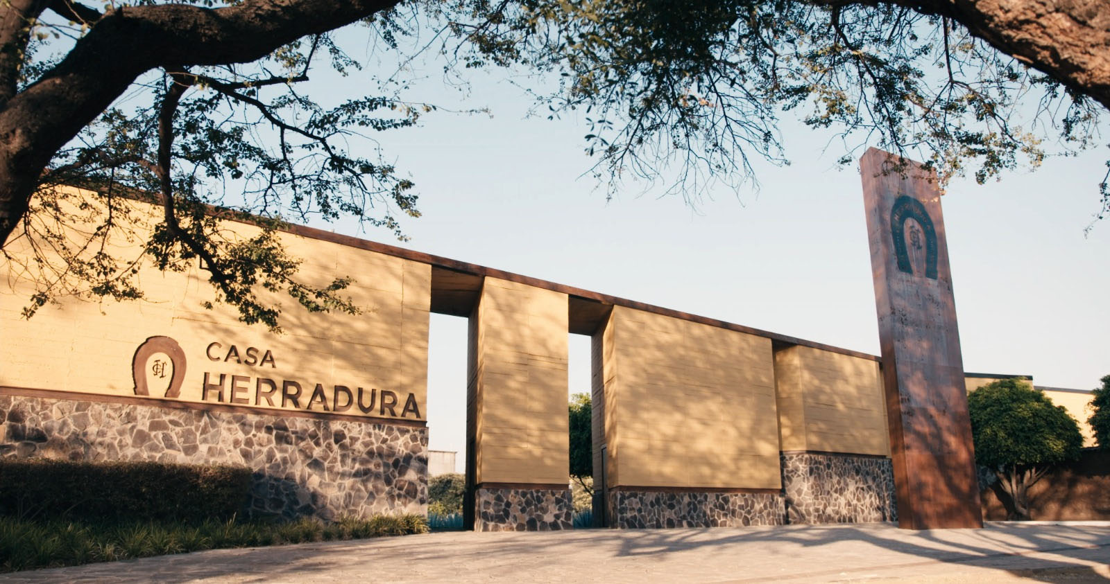 El agua redefine la producción de tequila en Casa Herradura