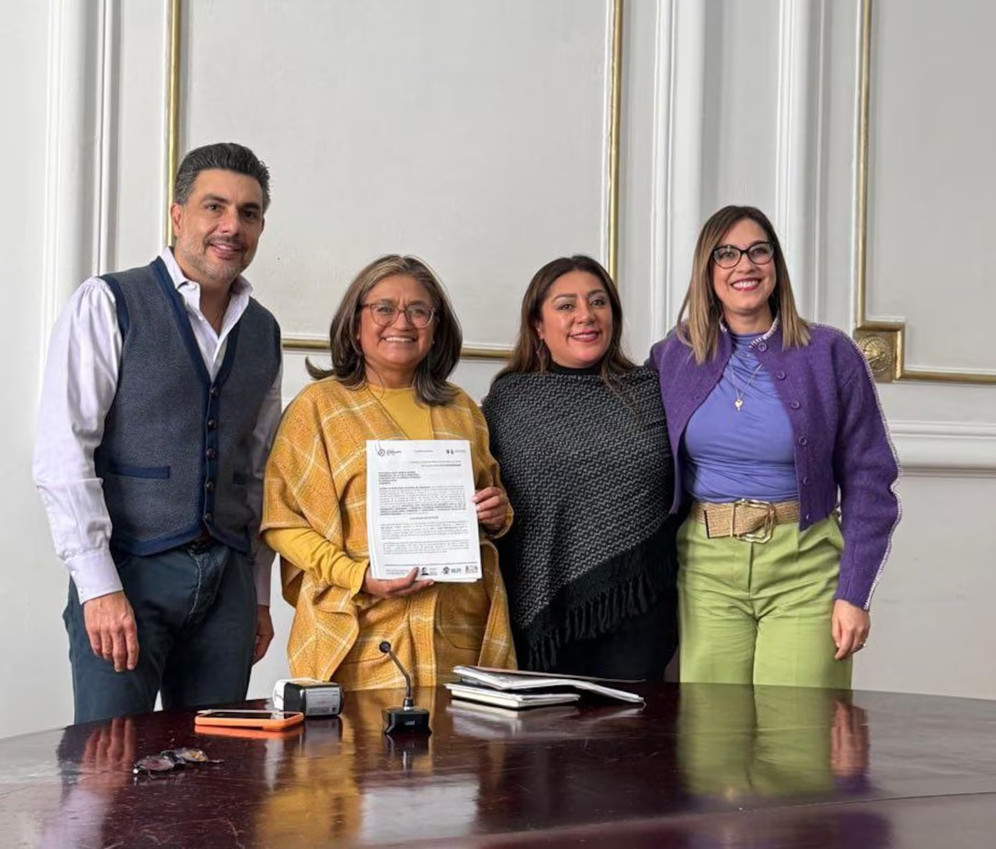 Alcaldesa de Iztapalapa presenta iniciativa para reformar la Ley de Interculturalidad