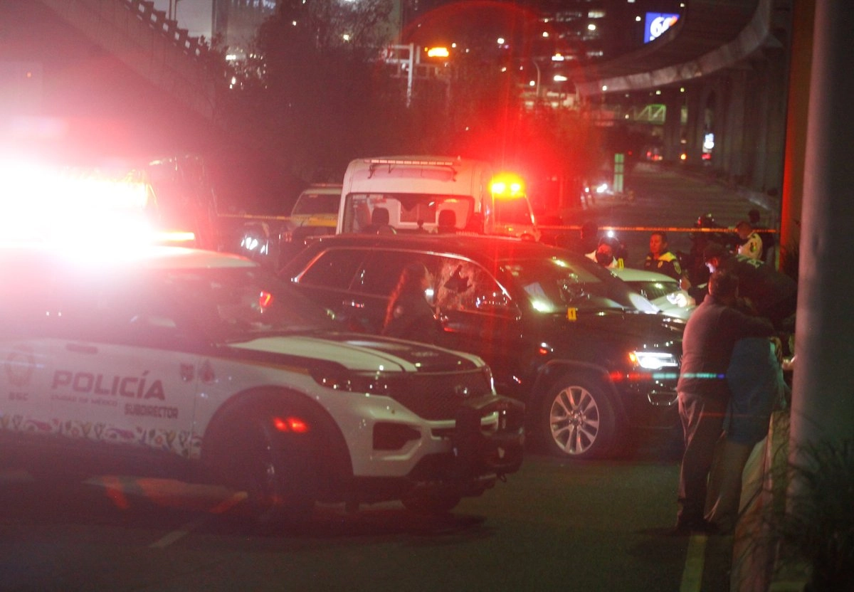 Asesinan a tiros a ex líder sindical del Issste en cuando circulaba por Periférico sur