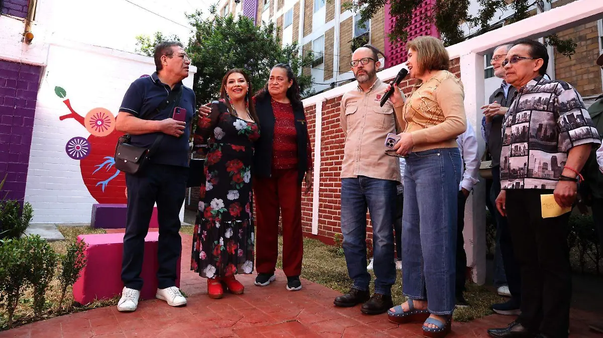 Clara Brugada entrega rehabilitación en la Unidad Habitacional IMSS Narvarte