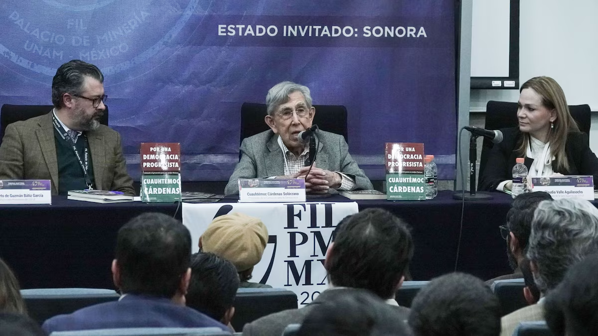 Proponen a Cuauhtémoc Cárdenas para encabezar órgano consultivo en Pemex