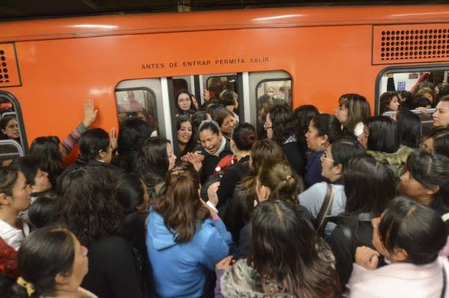Metro alcanza cifra récord de pasajeros: pasó de 96.6 a 100.8 millones en un año: INEGI