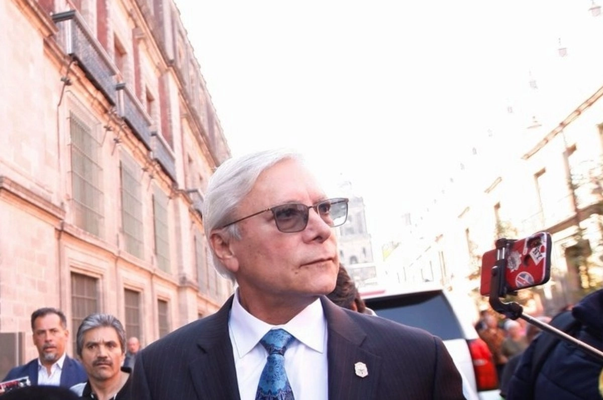 «Para que aprendan a no pelearse con la gobernadora», dice Jaime Bonilla tras salir de juzgado