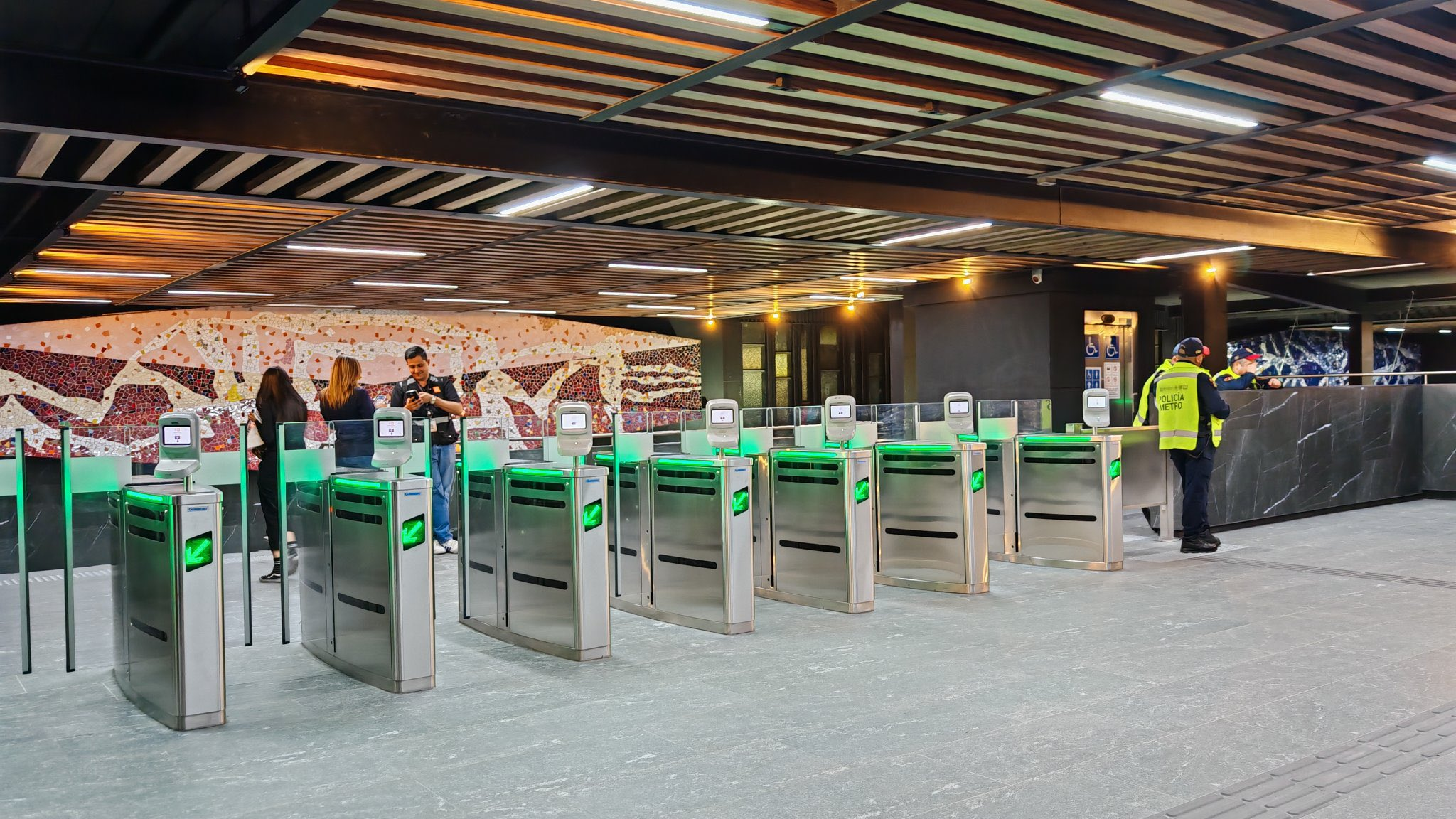 Continúan las remodelaciones en la estación Tasqueña de la Línea 2 del STC Metro