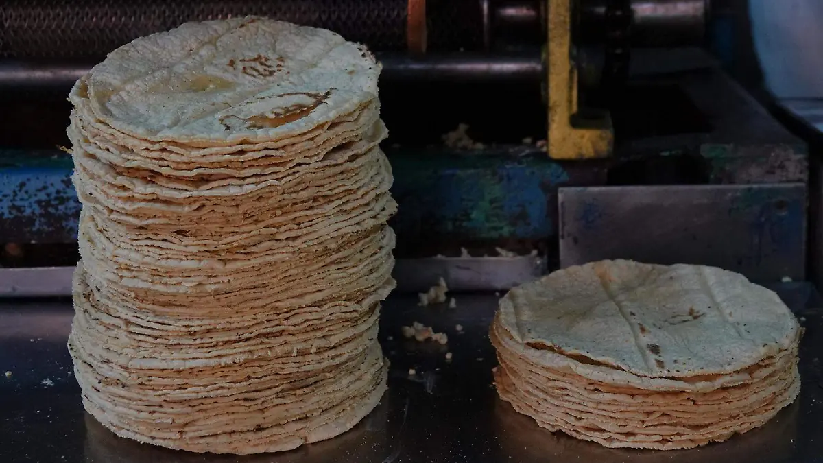 Precio de la tortilla varía en los estados: se vende entre 18 y 36 pesos pese a que no existe aumento oficial
