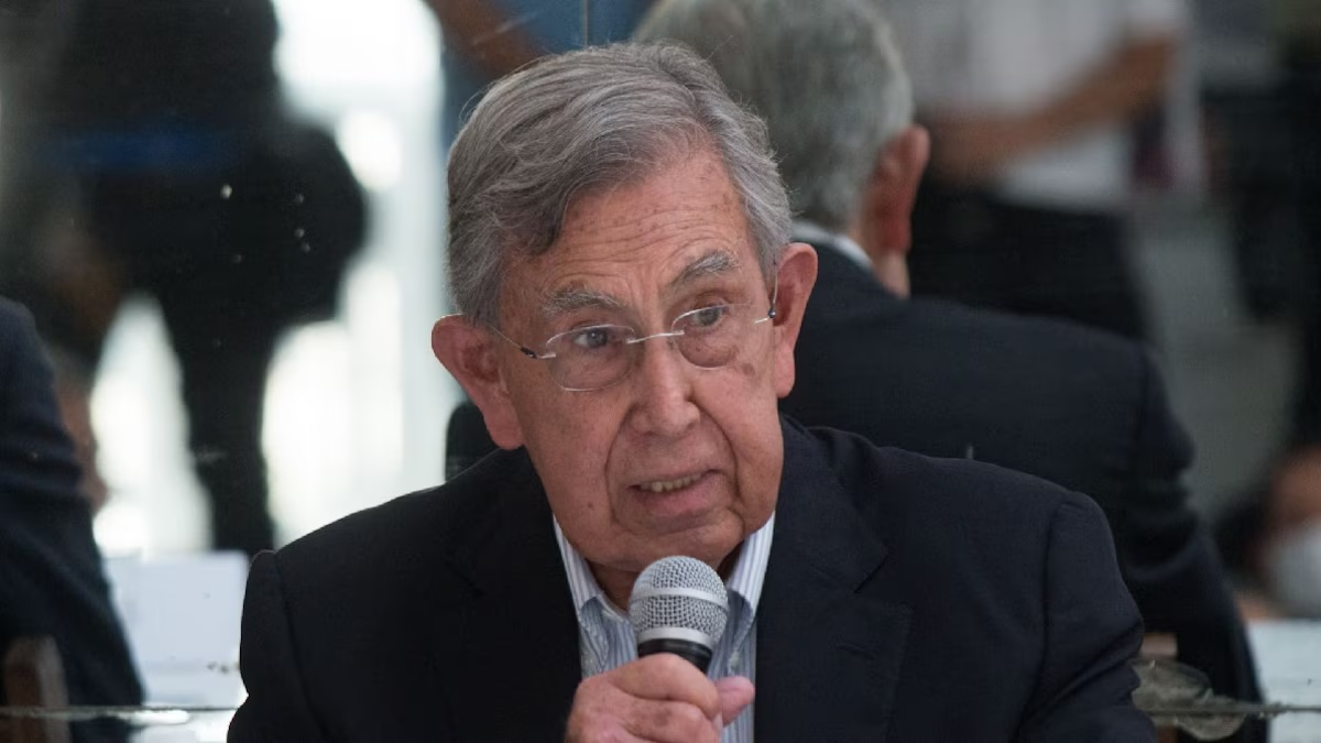 Cuauhtémoc Cárdenas asume presidencia honoraria de Pemex para reforzar estrategia energética