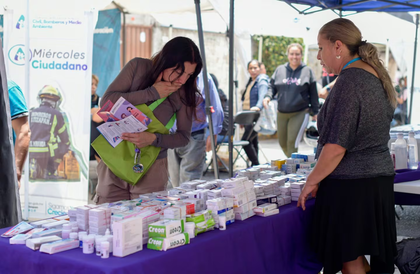 Atizapán acerca trámites y atención médica en Miraflores con jornada “Sigamos Creciendo por tu Colonia”