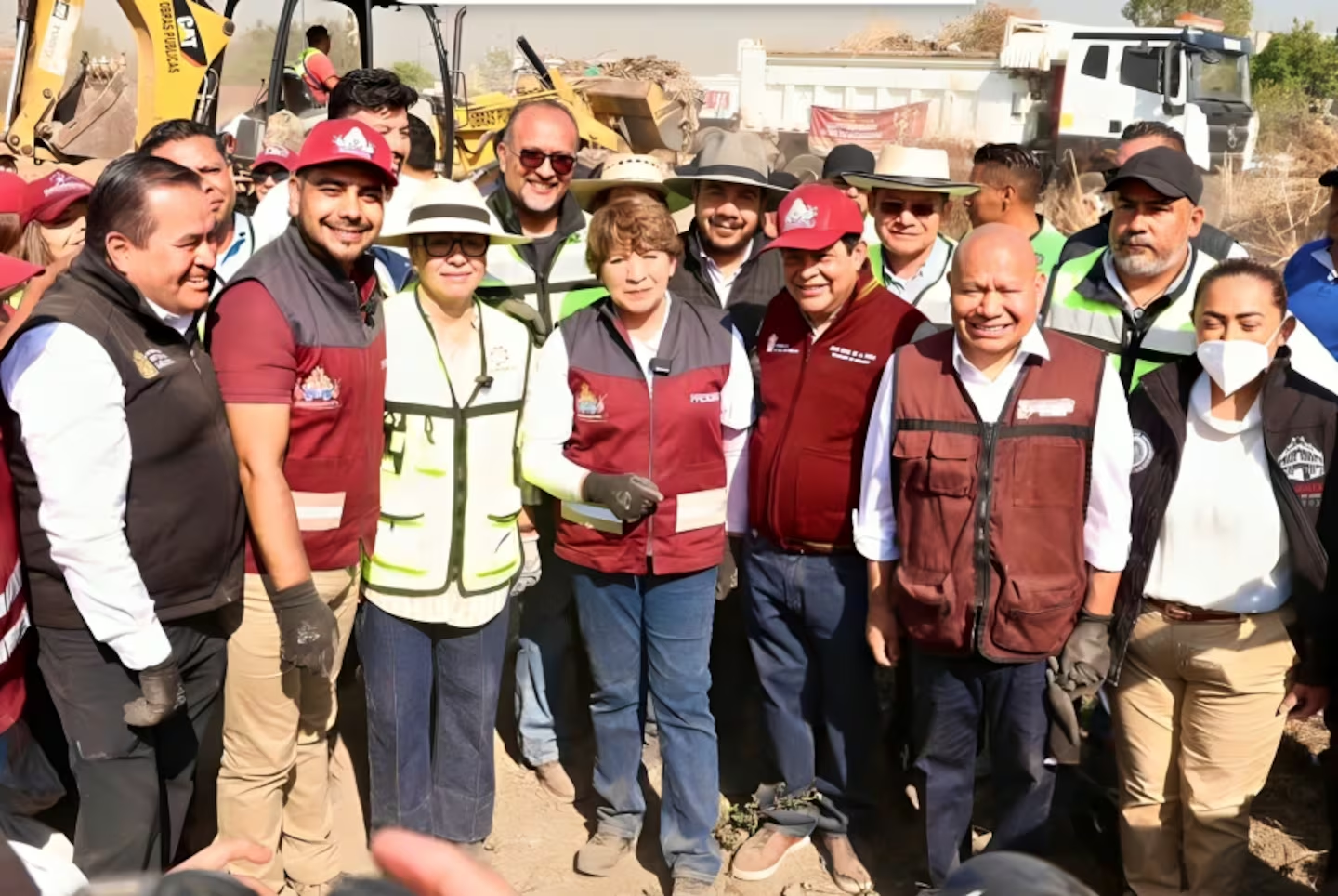 Mega jornada de limpieza en Periférico Oriente en coordinación con Tlalnepantla, Ecatepec y Neza