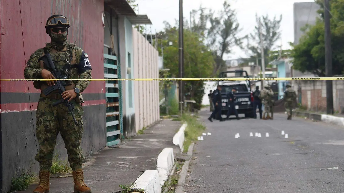 Matan a joven por la espalda frente a su casa en Iztapalapa