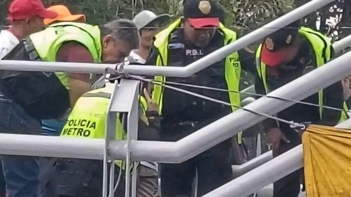 Balean a policía que intervino en discusión de pareja en la estación Constitución de 1917