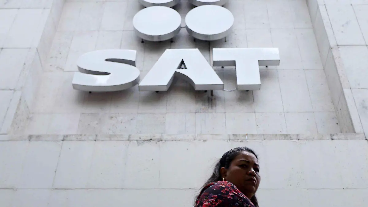 ¿Sí recibió un mensaje del SAT? Podría ser un fraude para robar datos personales