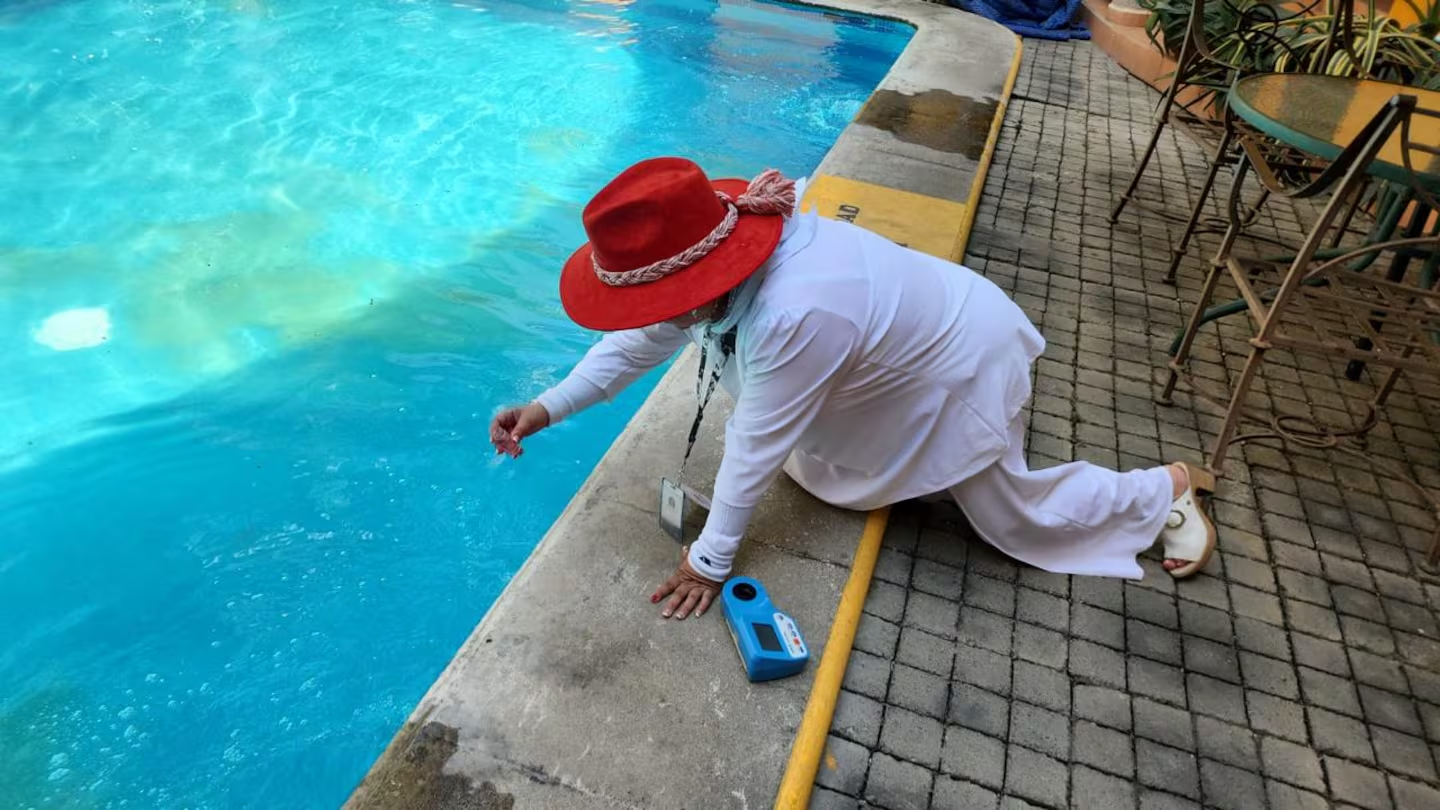 Supervisan 129 albercas en destinos turísticos del Edomex durante la temporada vacacional