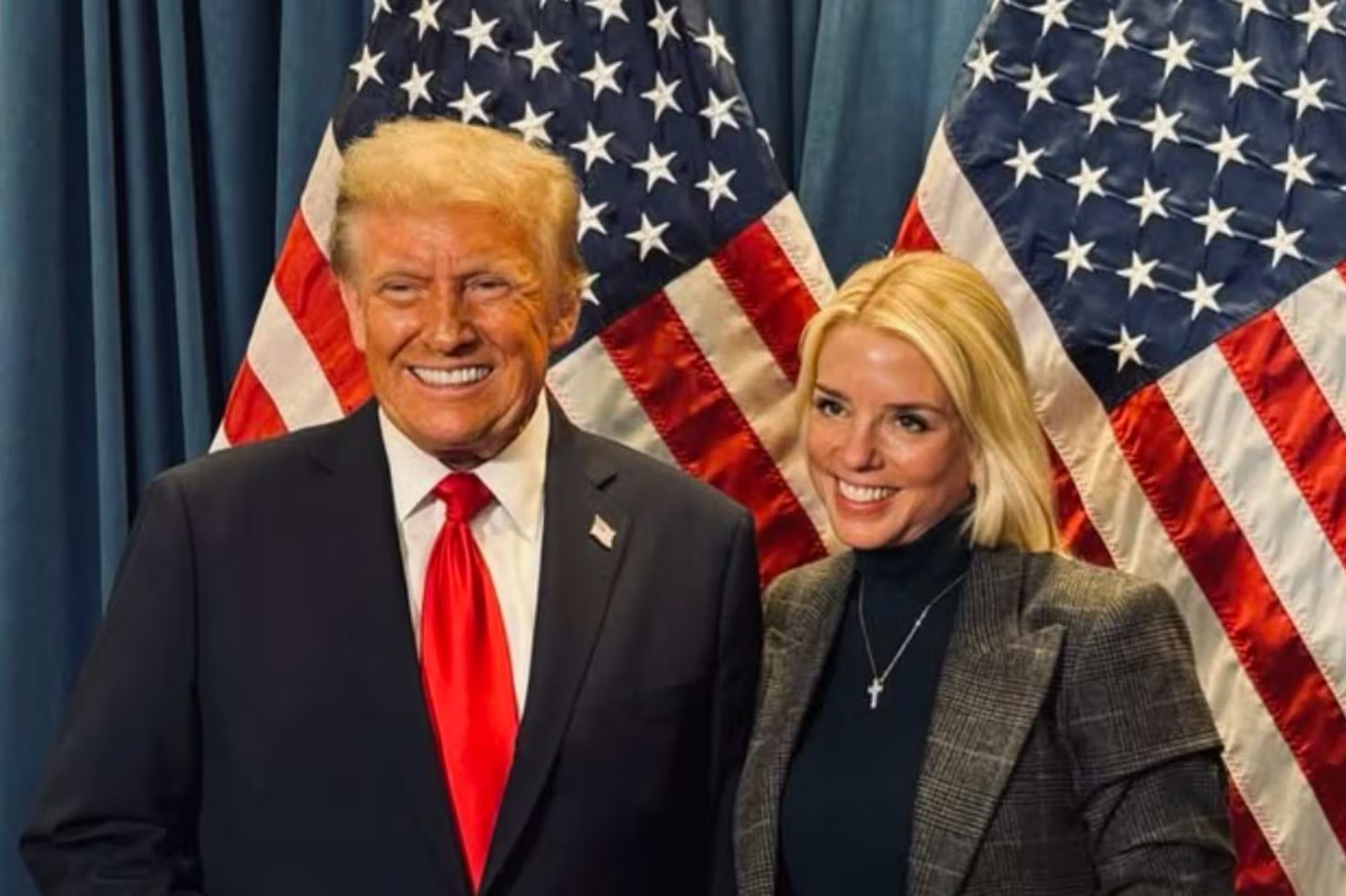 Atribuye Departamento de Justicia de EU muerte de “El Mencho” y detención de “El Mayo Zambada” a Pam  Bondi