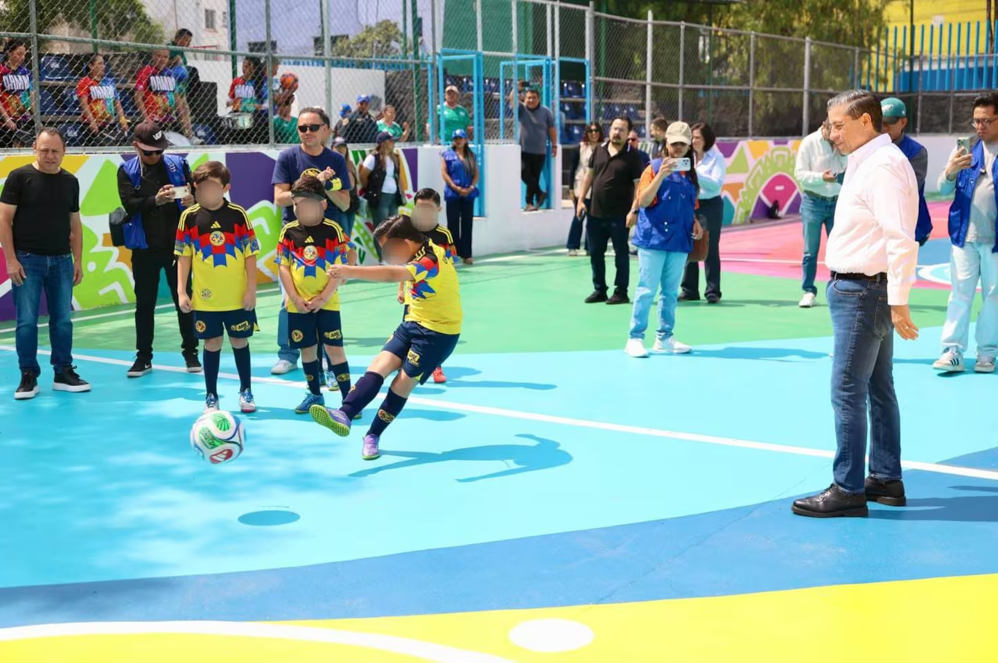 Inauguran cinco canchas rehabilitadas de fútbol 7 en Coyoacán