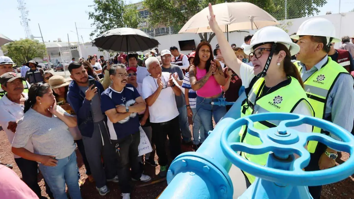 Azucena Cisneros reconoce el reto del agua a pesar de inversión histórica en Ecatepec