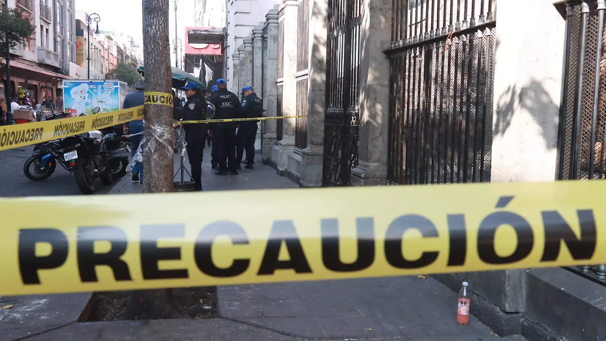 Muere mujer tras pelear con su pareja en la Ramos Millán, Iztacalco