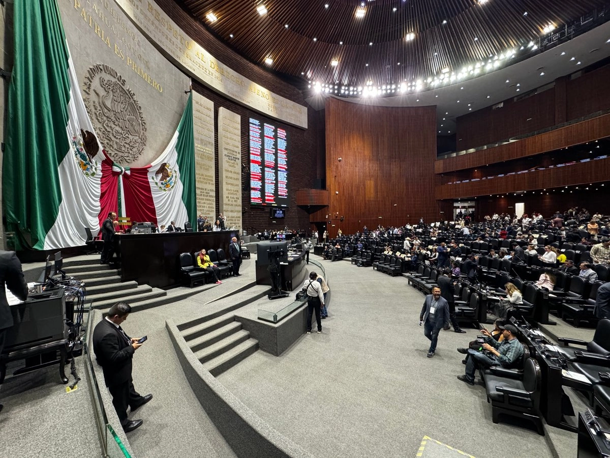 Diputados reciben en San Lázaro la Cuenta Pública 2025 de la Secretaría de Hacienda