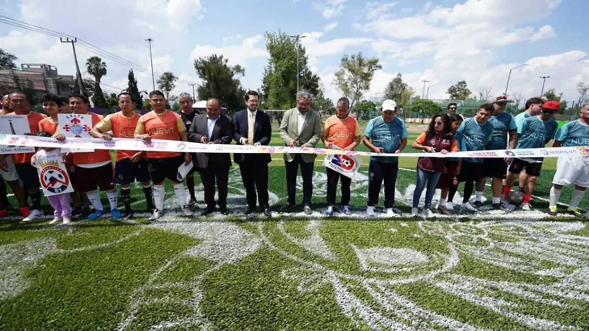 Inauguran cancha 153 en Nueva Tenochtitlán: cuenta con pasto sintético y luminarias solares