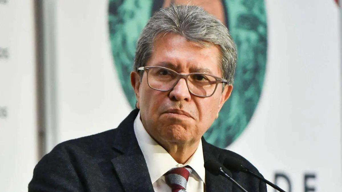 Monreal niega que la UIF le impuso un presunto bloqueo a su cuenta bancaria