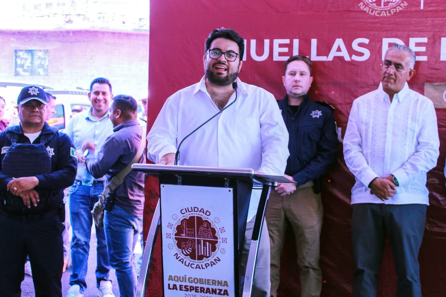 Isaac Montoya entrega Huella de la transformación 71 en Santa Lilia, Naucalpan