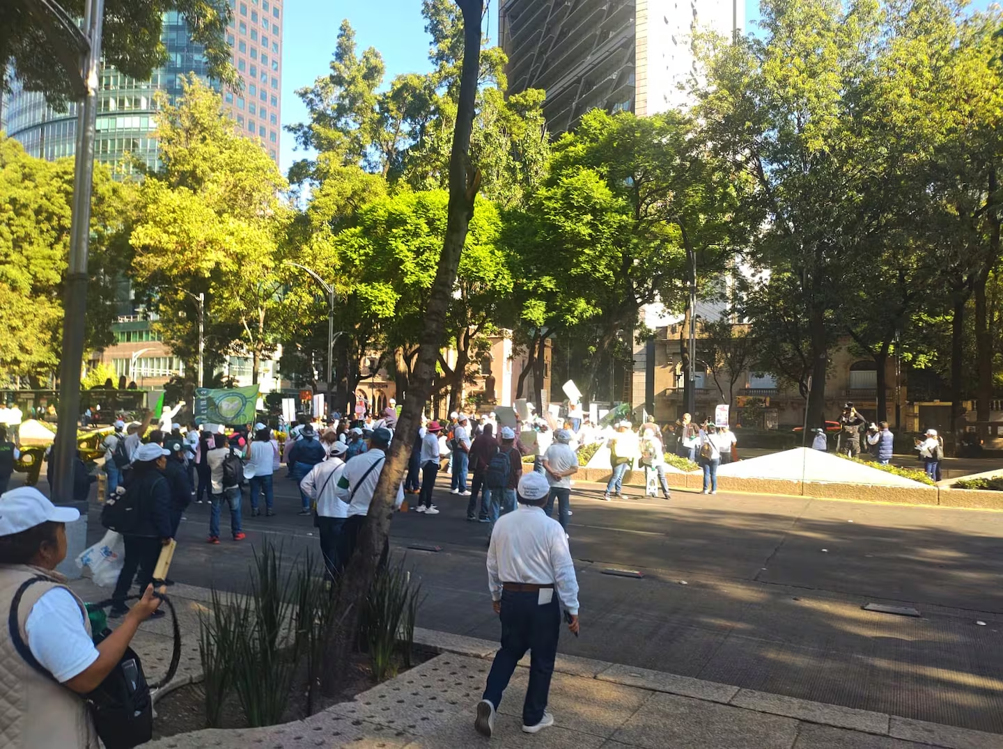 Cancelan protesta nacional de trabajadores del IMSS Bienestar tras acuerdo con autoridades