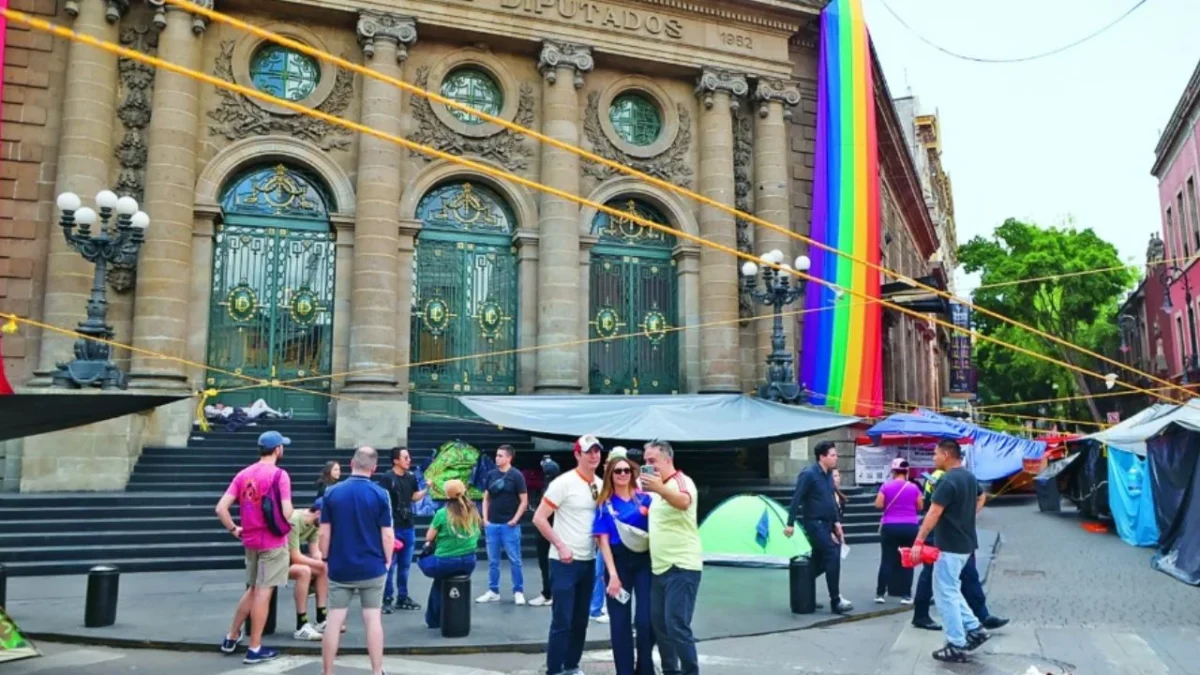 Advierten riesgo de confrontación por bloqueos de la CNTE en el Centro Histórico; «es una bomba de tiempo»