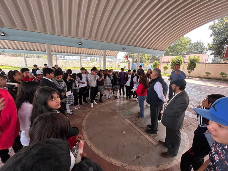 La preparatoria Lázaro Cárdenas, plantel Cuautitlán Izcalli, abre sus puertas y muestra 35 años de experien cia educativa