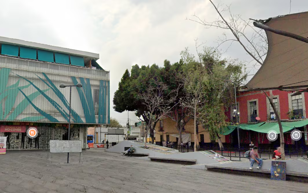 ¡Terror en Plaza Garibaldi! Riña en cantina termina en asesinato a balazos