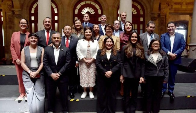 Alternancia de género agudiza disputa 2027 / I