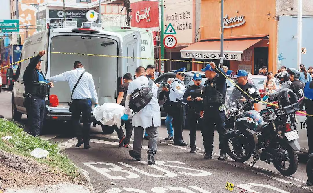Conductor terminó sin libertad al arrollar a una mujer en la GAM por ganarle el paso al Metrobús
