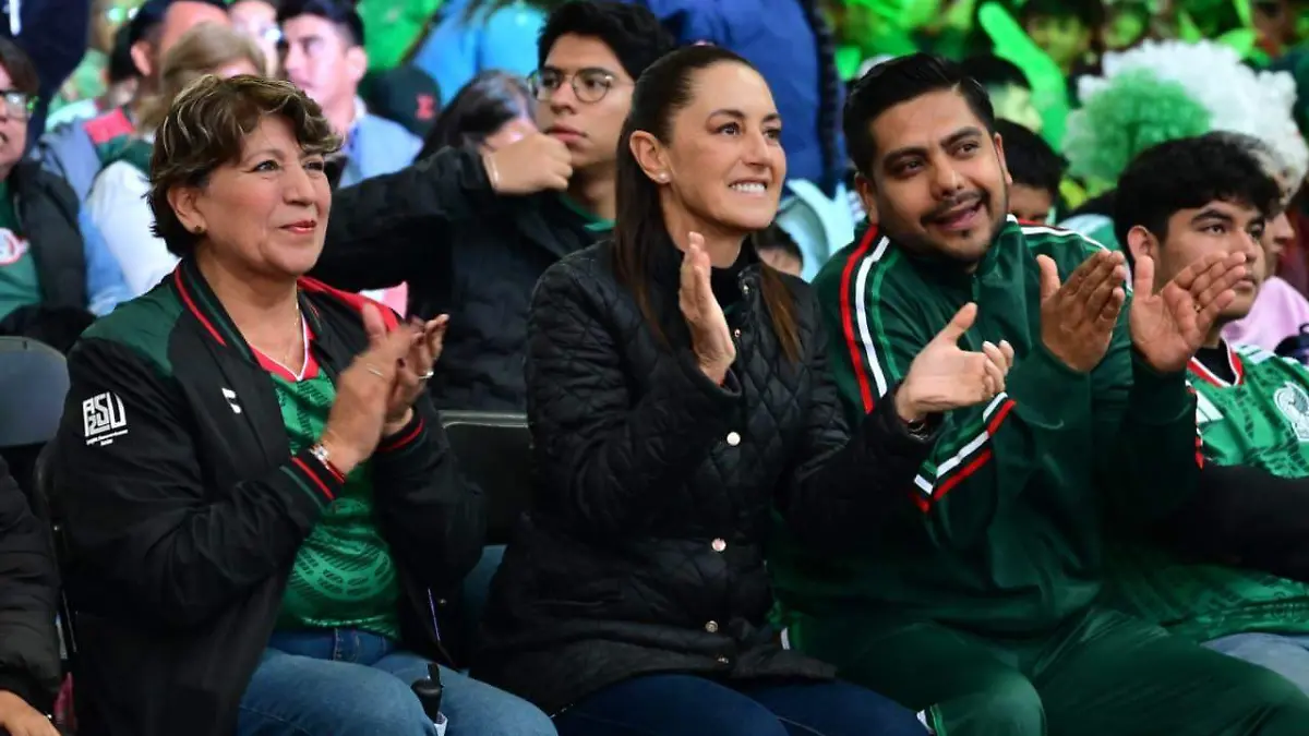 Sheinbaum y Delfina Gómez se unieron a la afición para ver el México vs Inglaterra en Neza