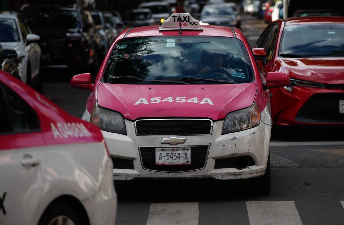 Taxistas denuncian cobros irregulares y acceso ilegal a la «última milla» en el Mundial