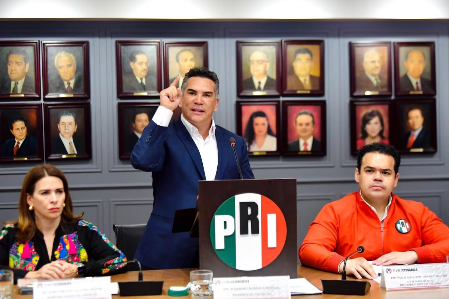 Batea PRI y PAN el llamado de Sheinbaum; “manzana envenenada” que busca blindar al narco régimen contra EE.  UU: Alito
