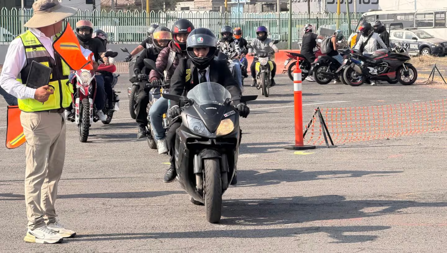Estado de México suma más de 128 mil evaluaciones a motociclistas desde 2025