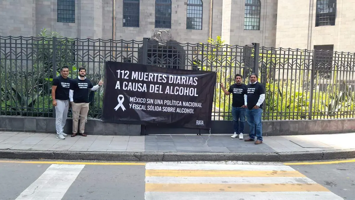 Organizaciones piden aumentar impuestos a bebidas alcohólicas para reducir muertes y accidentes en México