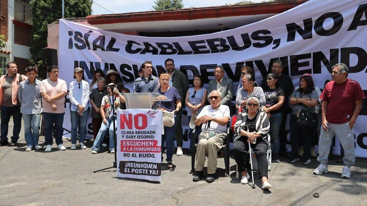 Vecinos del barrio de Caramagüey Tlalpan piden transparencia en construcción de la L4 del Cablebús