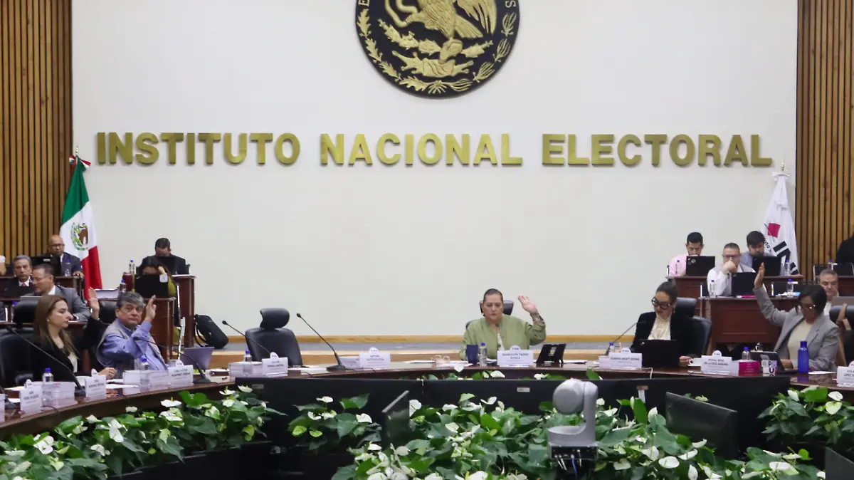 INE inicia trabajos con instituciones de seguridad para crear comisión contra narcocandidatos