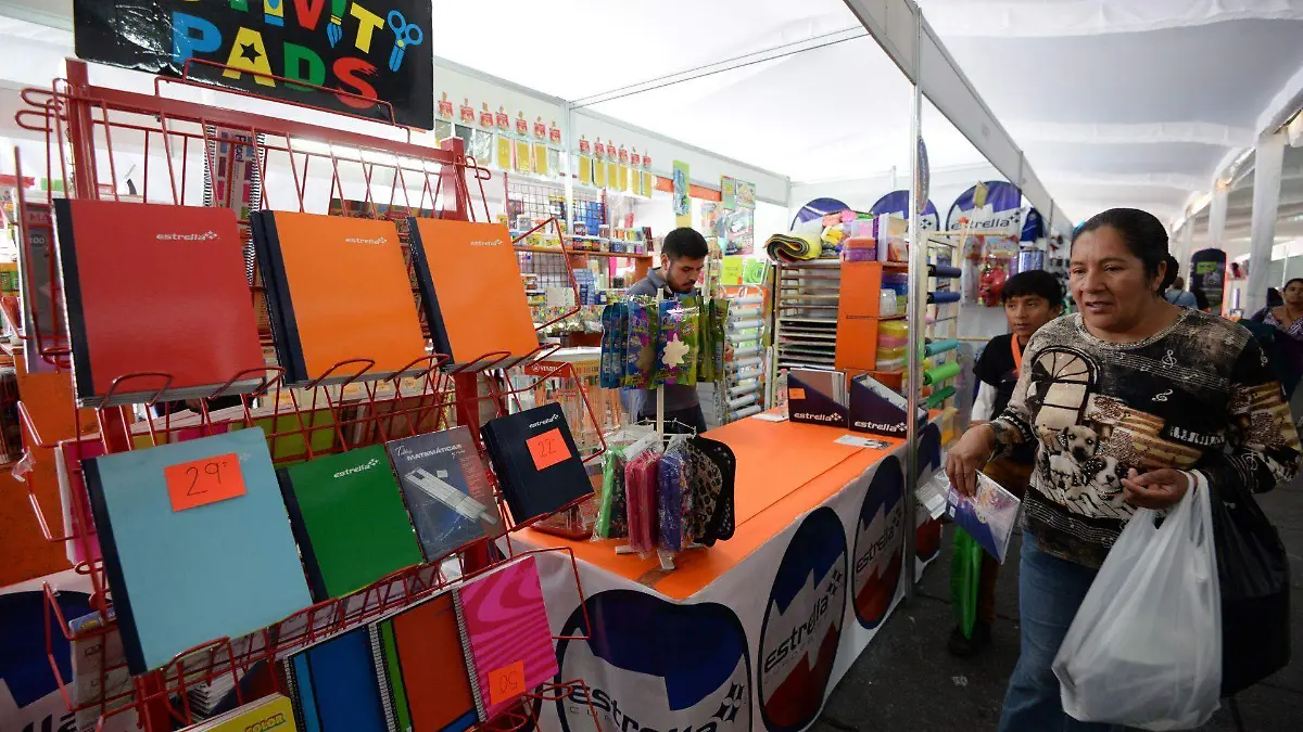 Profeco realiza Feria de Regreso a Clases en la CDMX