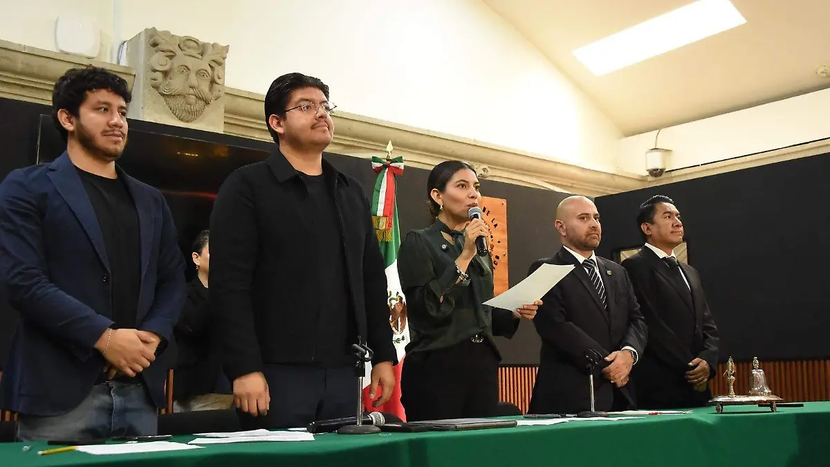 Jóvenes toman el Congreso de CDMX para debatir propuestas sobre empleo, salud y derechos humanos
