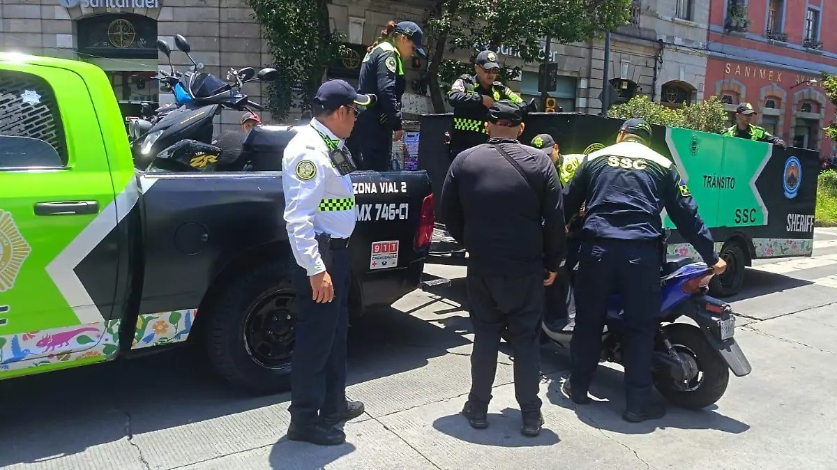 Autoridades intensifican operativos para recuperar calles y espacios públicos del Centro Histórico de CDMX