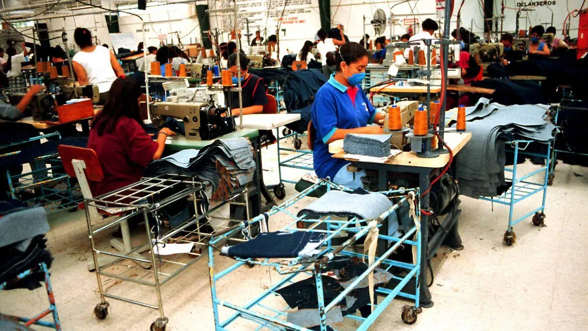 36% de empleados de primera línea busca segundo trabajo por salarios bajos: ManpowerGroup