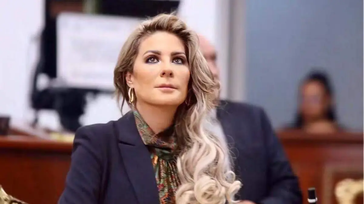 Dirigencias estatales del PRD respaldan a Nora Arias en disputa por dirigencia capitalina