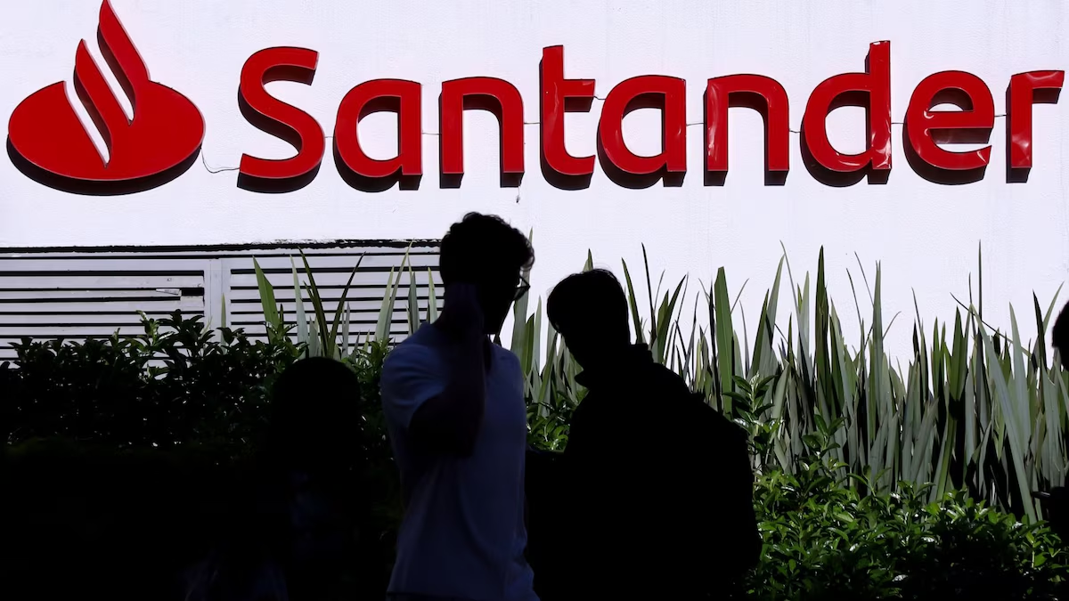 Destacan solidez de grandes bancos en México ante entorno desafiante