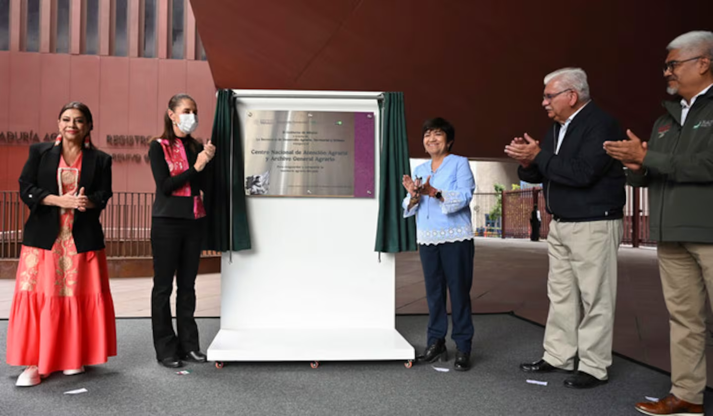Sheinbaum inaugura el Centro Nacional de Atención Agraria y Archivo General Agrario en CDMX